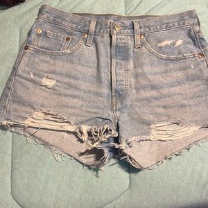 Levi’s shorts